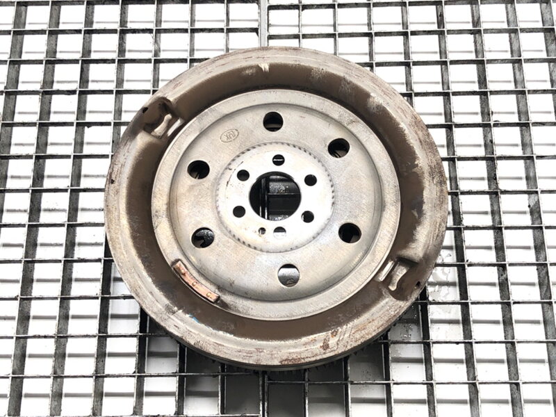 Spojka VW T-roc (A11) 2017 - 2022 04E105266K