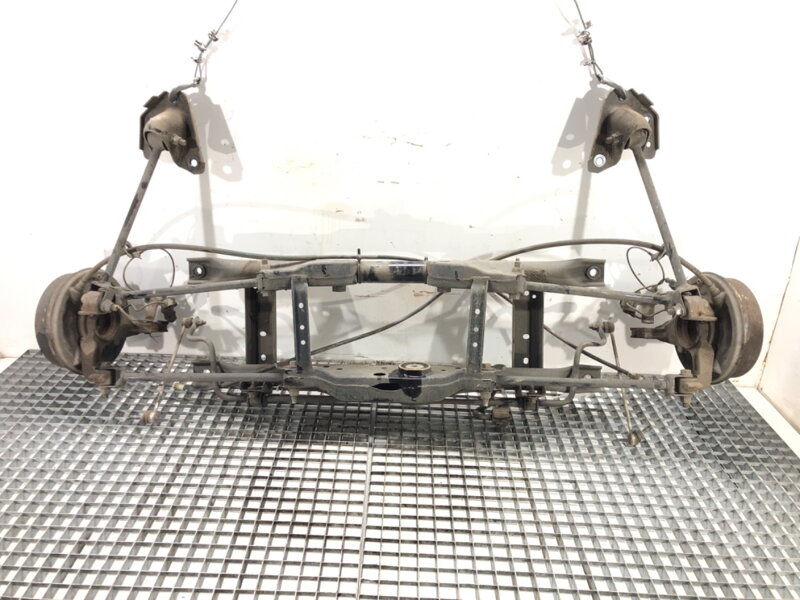 Výztuha zadní Dacia Duster (HM_) 2017 - 2022