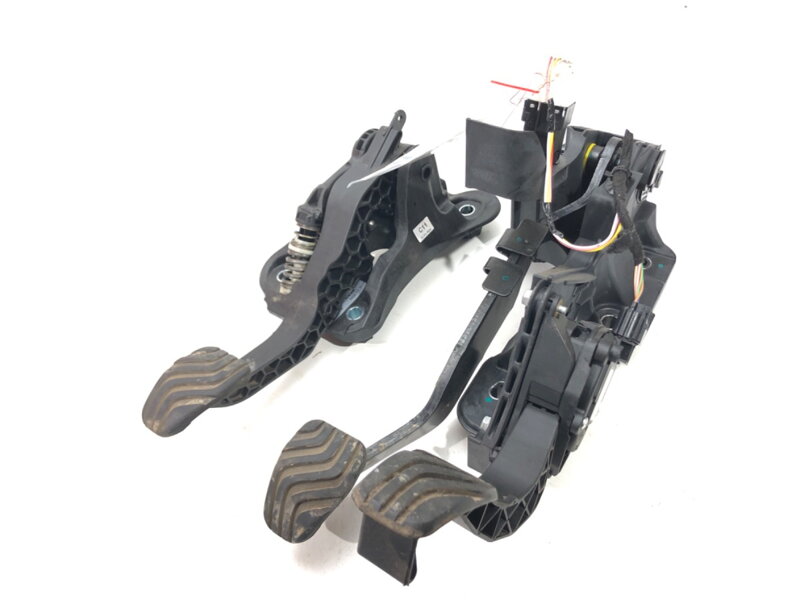 Pedály manuální Dacia Duster (HM_) 2017 - 2022 180108467R 465032674R