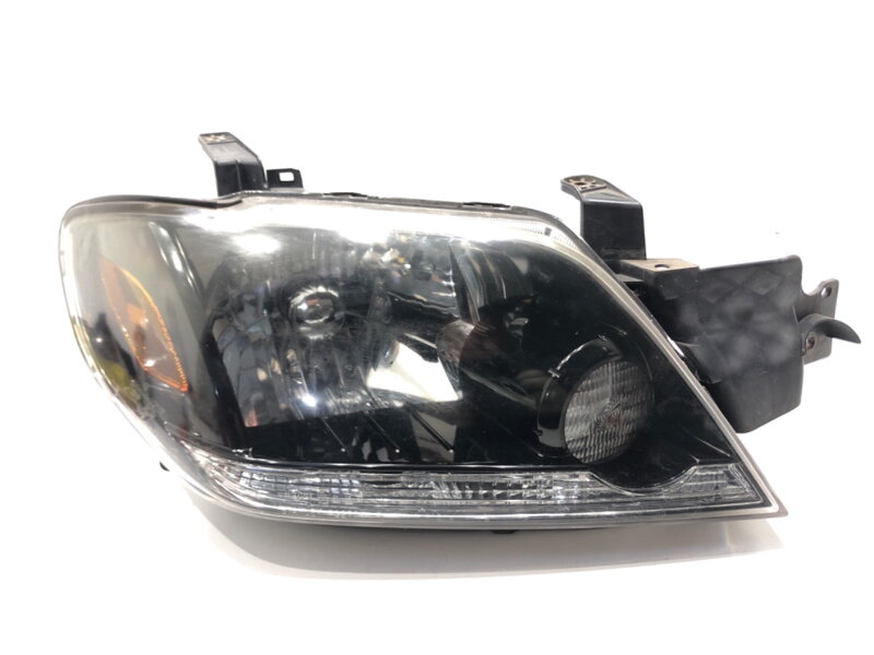 Světlo pravé přední Mitsubishi Outlander I (CU_W) 2001 - 2008
