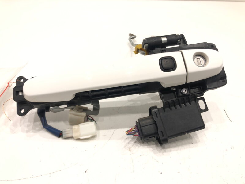 Klika vnější levá přední Toyota Auris (_E15_) 2006 - 2012