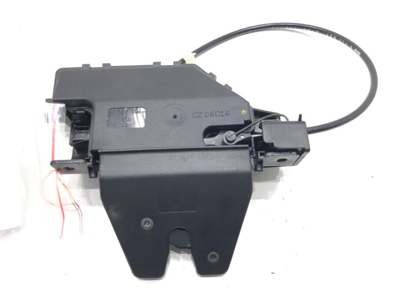 Zámek víka kufru zadní BMW 3 Coupe (E92) 2005 - 2013 8196401