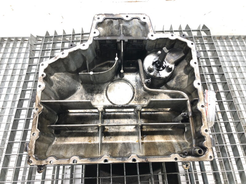 Vana olejová VW Touareg (7LA, 7L6, 7L7) 2002 - 2013 07Z103601AK