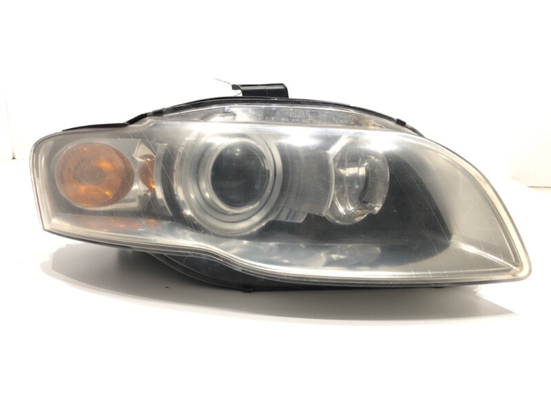 Světlo pravé přední Audi A4 B7 Avant (8ED) 2004 - 2008 8E0941004AM