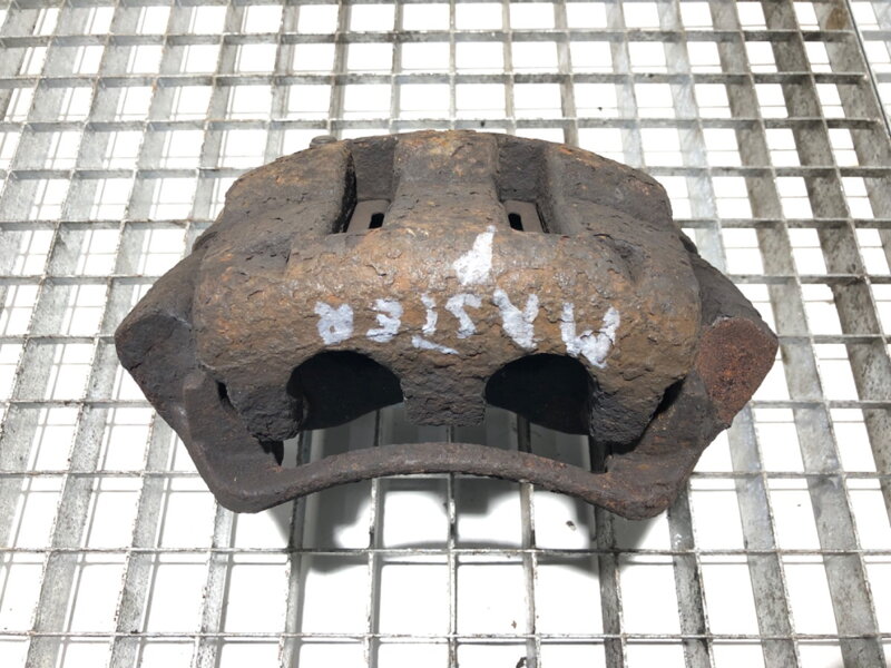 Brzdový třmen pravý přední Renault Master II (FD) 1998 - 2022