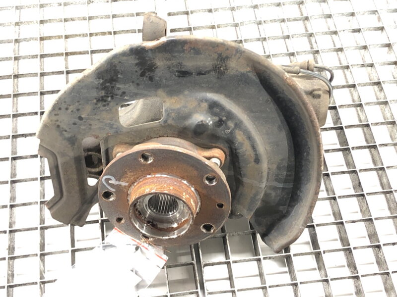 Otoč pravá přední Renault Kadjar (HA_, HL_) 2015 - 2022