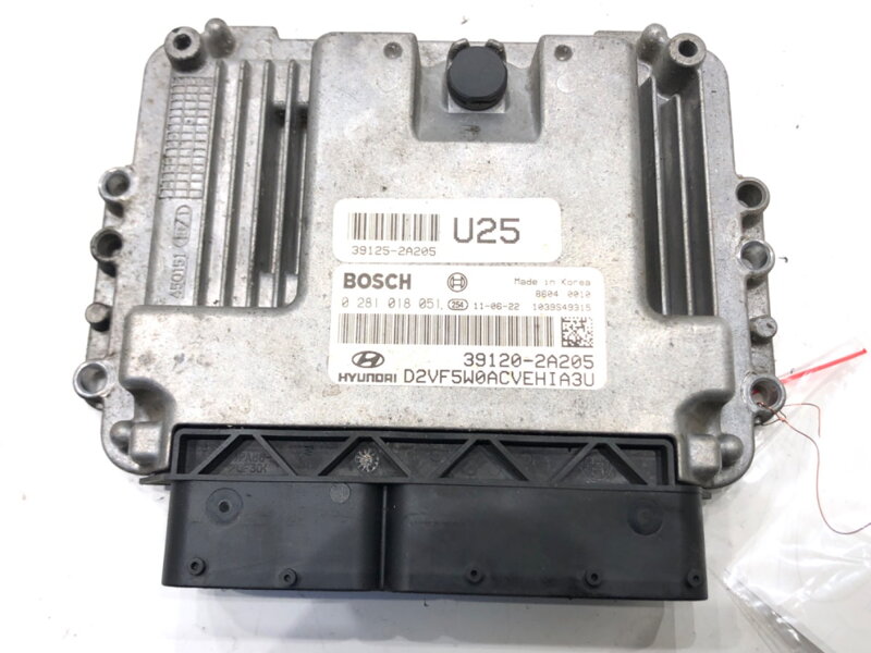 Řídicí jednotka motoru Hyundai I40 I Kombi VAN (VF) 2011 - 2022 0281018051 39120-2A205