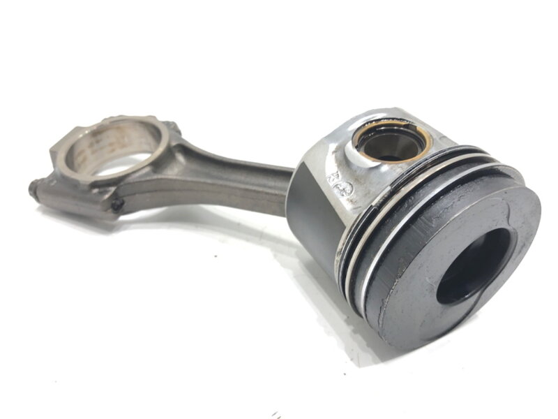 Píst S ojnicí Skoda Octavia II (1Z3) 2004 - 2013 BJB