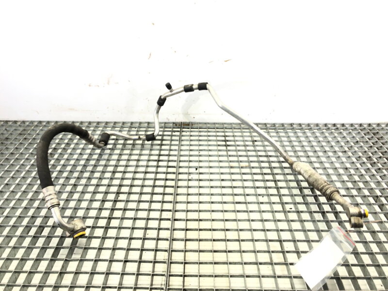 Hadice klimatizace VW Golf V (1K1) 2003 - 2010 1K0820743AM