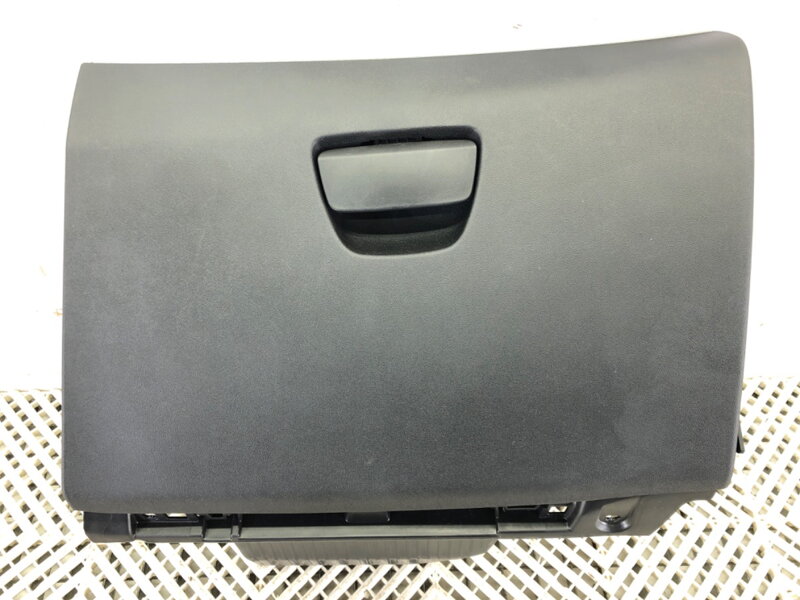 Odkládací schránka spolujezdce Peugeot 208 I (CA_, CC_) 2012 - 2022