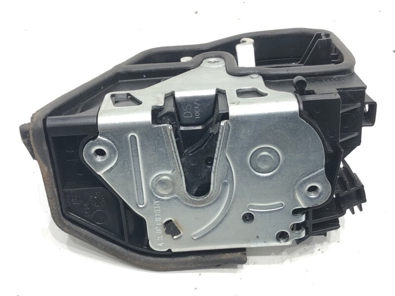 Zámek dveří levý zadní BMW 5 Touring (F11) 2009 - 2017 7202147