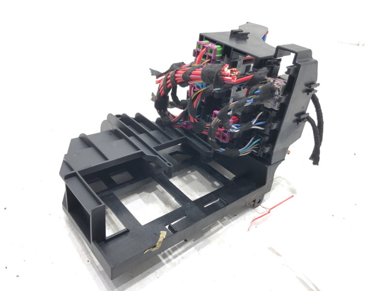 Pojistková skříňka Audi A8 D3 (4E2, 4E8) 2002 - 2010 4E1937503A