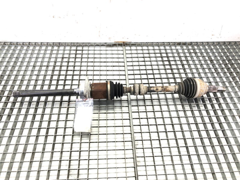 Poloosa pravá přední Nissan Juke (F15) 2010 - 2022