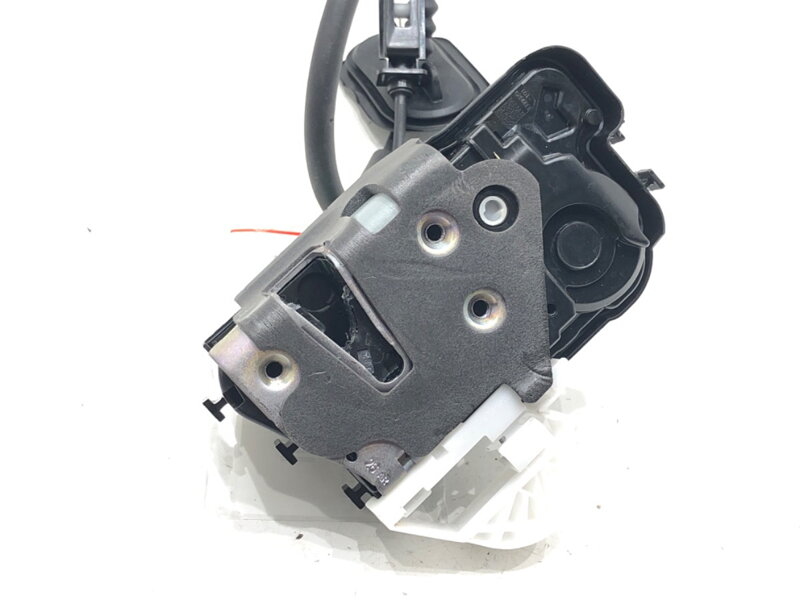 Zámek dveří pravý přední Ford Focus IV Turnier (HP) 2018 - 2022 PX7A-A21812-DA