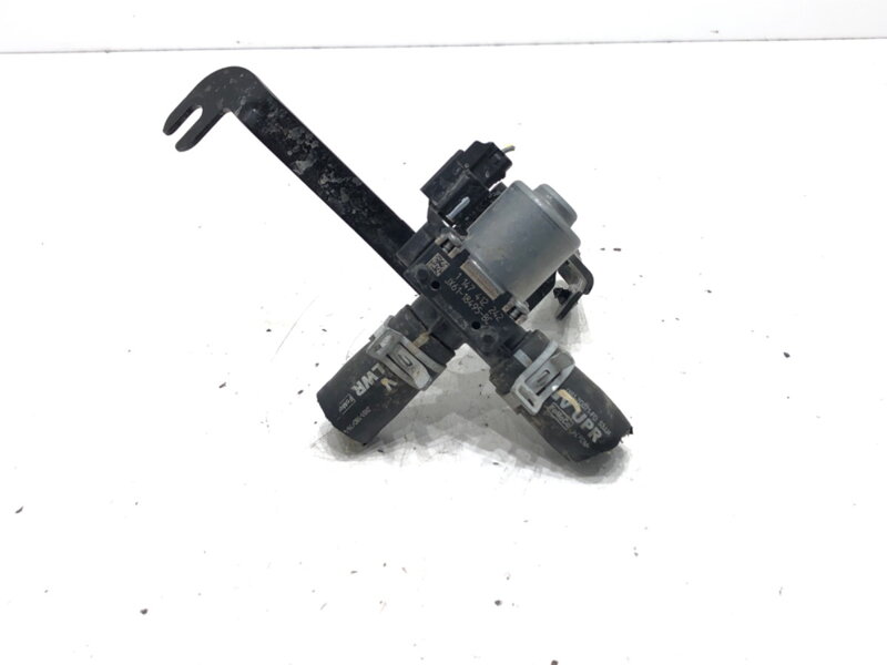 Vodní ventil Ford Focus IV Turnier (HP) 2018 - 2022 JX61-18495-BC