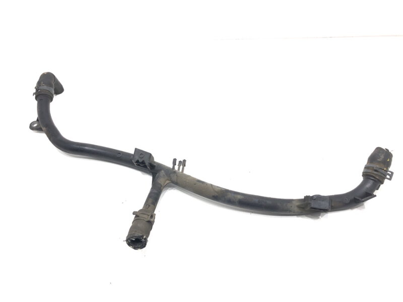 Hlavní potrubí vody VW Passat B8 (3G2, CB2) 2014 - 2022 04E121070AC