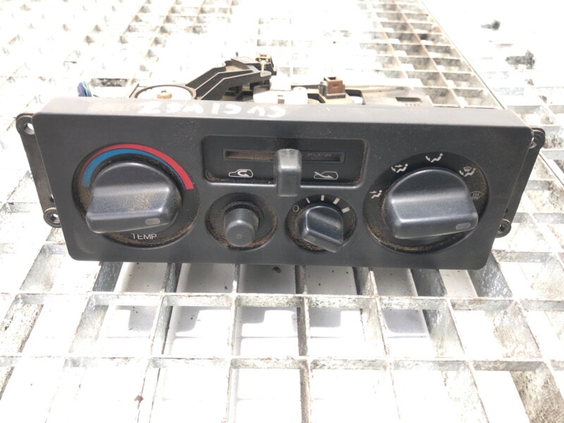 Panel ovládání ventilace Opel Monterey B (M98) 1998 - 1999