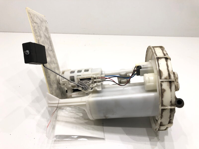 Palivové čerpadlo Toyota Yaris (_P13_) 2010 - 2022 77704-0D070