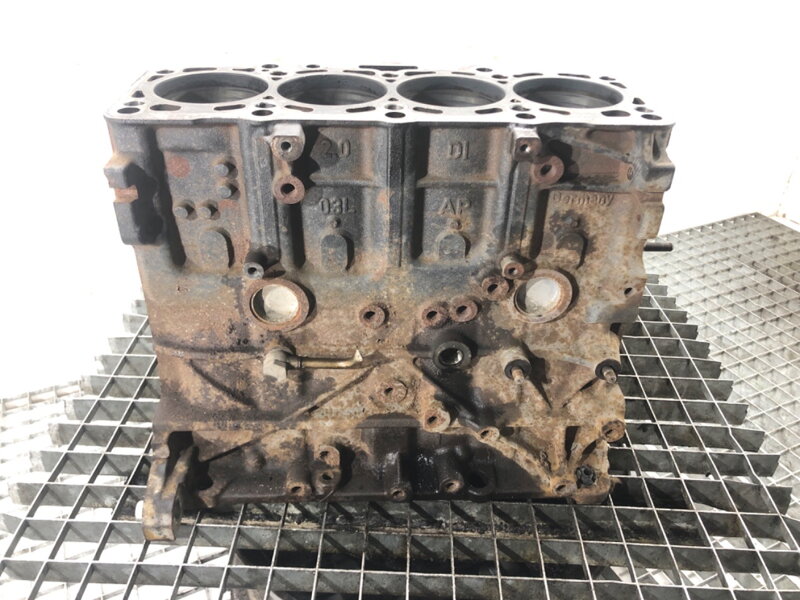 Blok motoru Skoda Superb II Kombi (3T5) 2009 - 2015 CFG