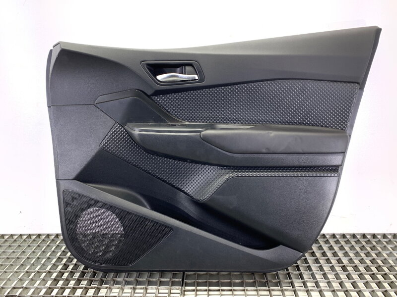 Tapecírung dveří pravý přední Toyota C-hr (_X1_) 2016 - 2022