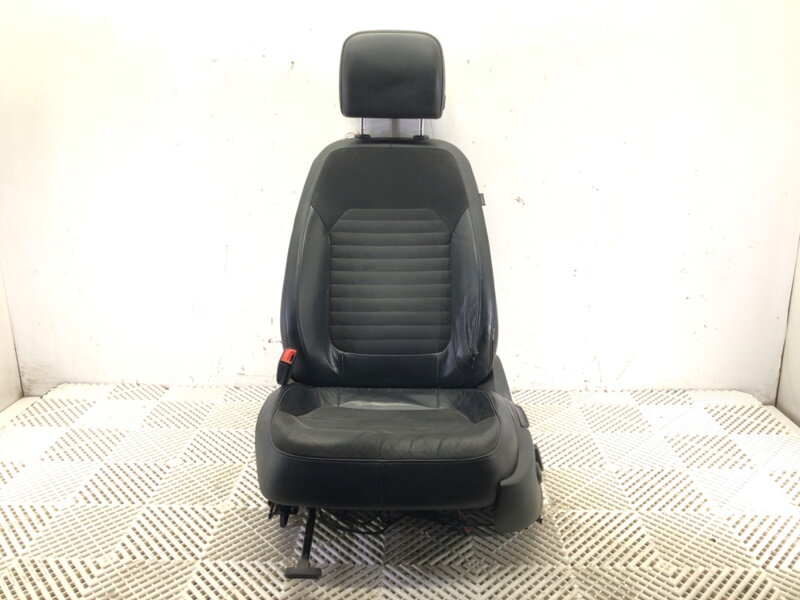 Sedadlo levé přední VW Passat B7 (362) 2010 - 2015