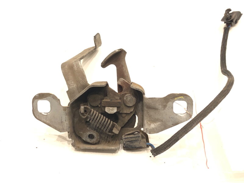 Zámek kapoty přední Dacia Dokker (MPV) (KE_) 2012 - 2022