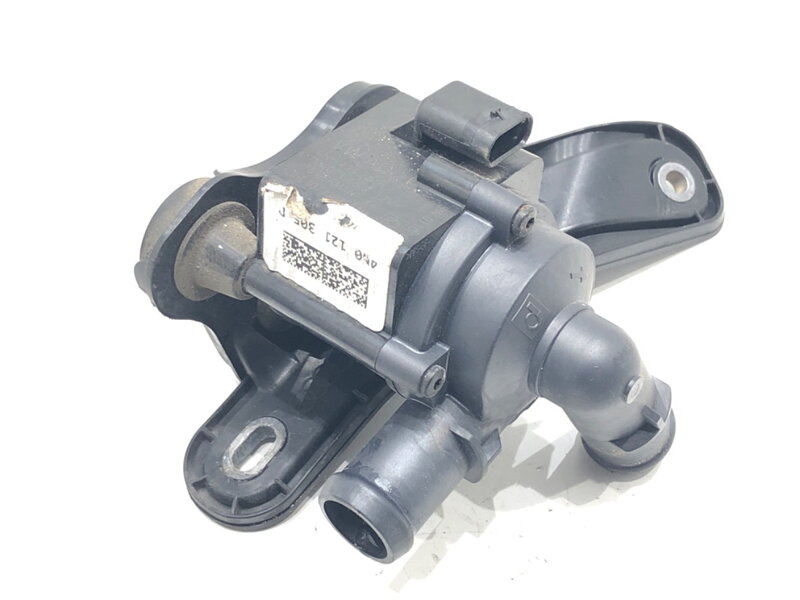 Přídavná vodní pumpa Audi A8 D5 (4N2, 4N8) 2017 - 2022 4N0121305D