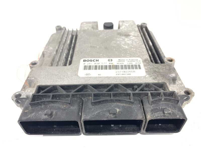 Řídicí jednotka motoru Opel Movano B Autobus (X62) 2010 - 2022 237102265R