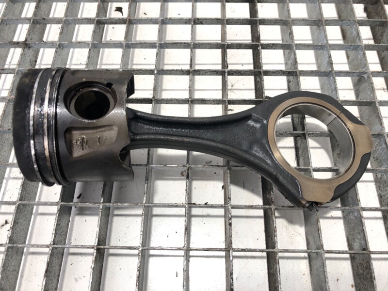 Píst S ojnicí Mercedes-benz Sprinter 3 , 5-T (B906) 2006 - 2022 8370 642899