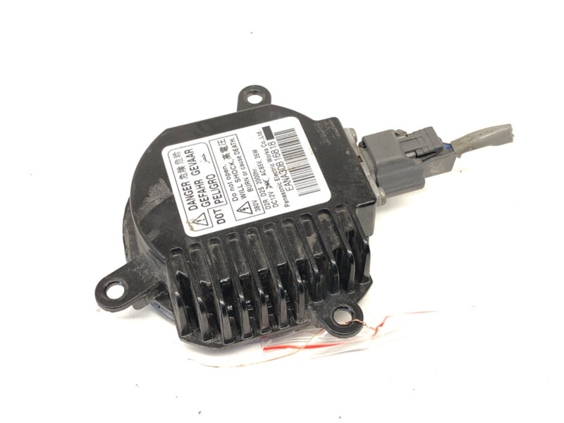 Řídicí jednotka xenon Infiniti Q70 (Y51) 2013 - 2022