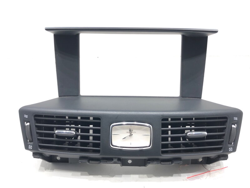 Mřížka ventilace středová Infiniti Q70 (Y51) 2013 - 2022