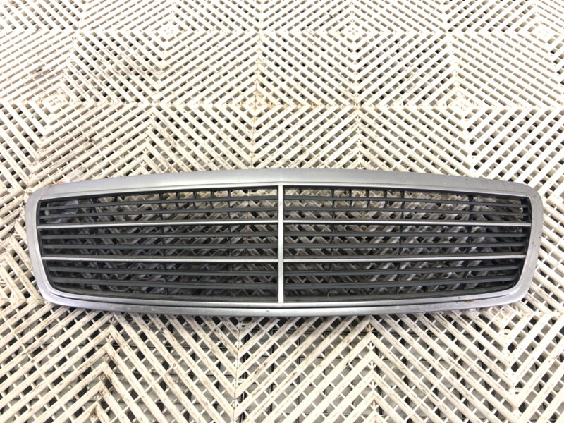 Maska chladiče grill Mercedes-benz Class C (W203) 2000 - 2007 2038800483