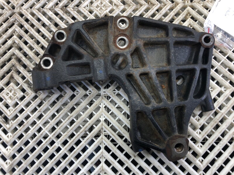 Držák motoru Nissan Qashqai / Qashqai + 2 I (J10, NJ10, JJ10E) 2006 - 2014