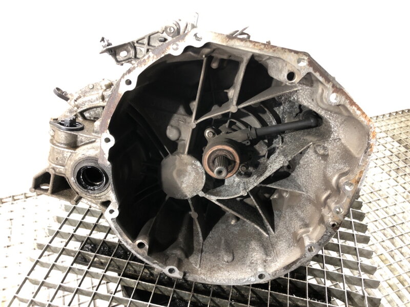 Převodovka Nissan Qashqai / Qashqai + 2 I (J10, NJ10, JJ10E) 2006 - 2014 3UB0