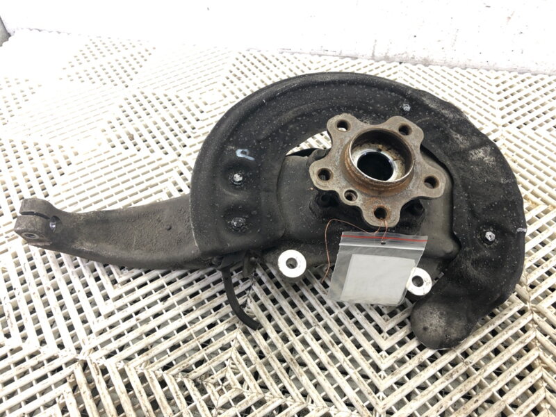 Otoč pravá přední BMW 5 (G30, F90) 2016 - 2022 6861798