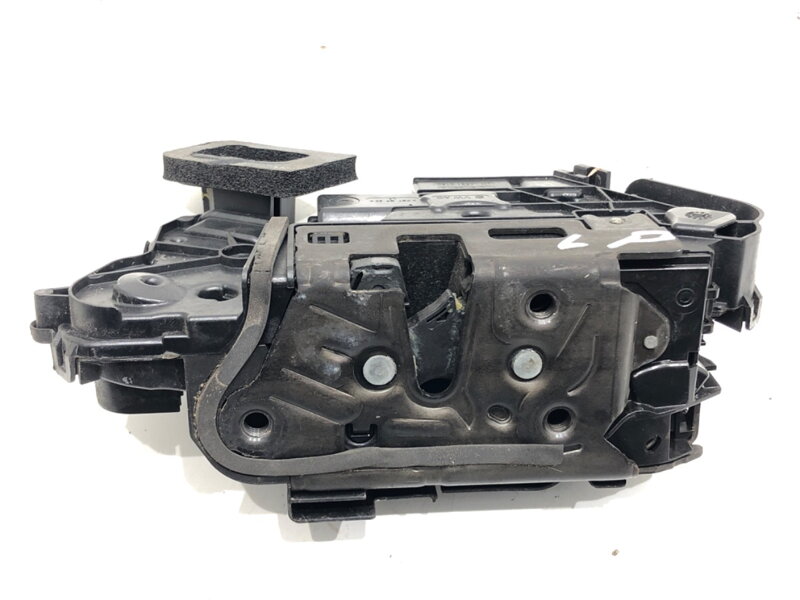 Zámek dveří levý přední Skoda Octavia III (5E3, NL3, NR3) 2012 - 2022 5TB837015A