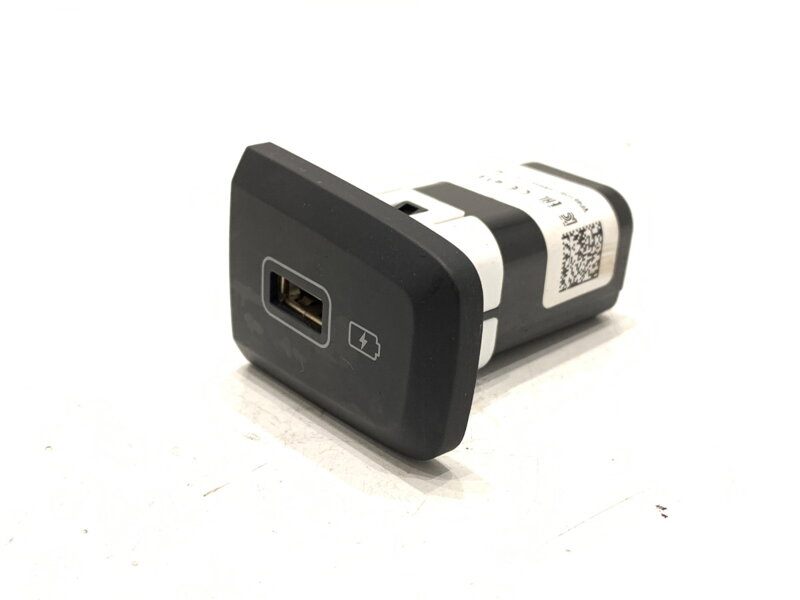 Zásuvka / uložení USB Hyundai Tucson (NX4E, NX4A) 2020 - 2022 96125N9000