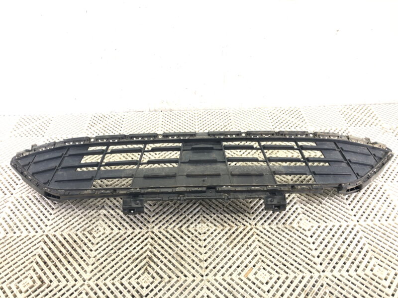 Mřížka nárazníku přední středová Hyundai Tucson (NX4E, NX4A) 2020 - 2022