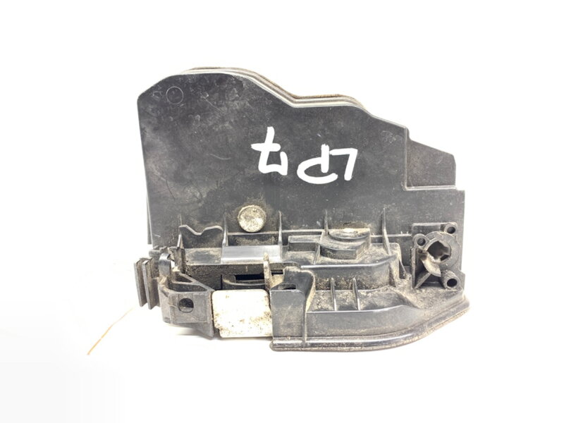 Zámek dveří levý přední BMW 1 (E87) 2003 - 2013 7167071