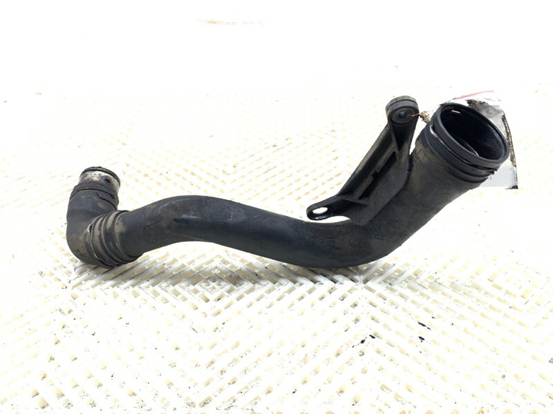 Potrubí turba VW Golf V (1K1) 2003 - 2010