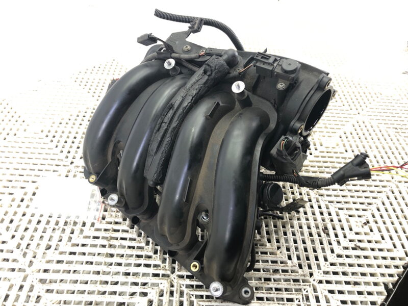 Sací potrubí BMW 1 (E87) 2003 - 2013