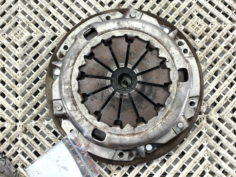 Spojka Toyota Yaris (_P9_) 2005 - 2014