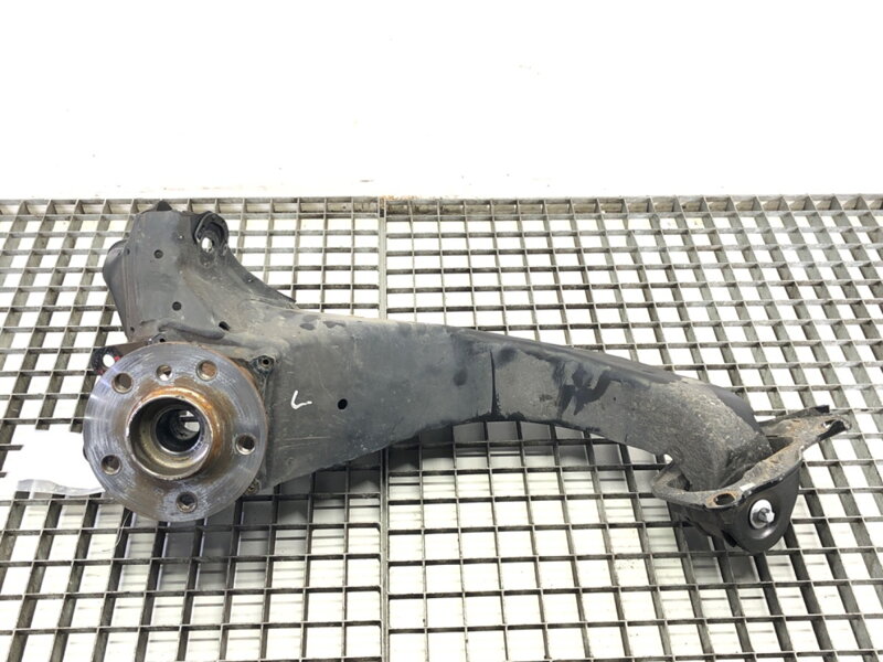 Náboj levý zadní Mini Mini Clubman (F54) 2014 - 2022 6898963