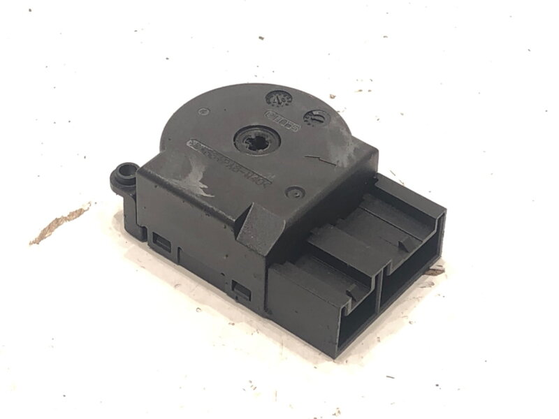Kostka / konektor spínací skříňky Fiat Grande Punto (199_) 2005 - 2022 51813197
