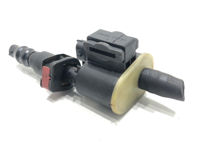 Ventil pohlcovač PAR paliva Chrysler Pacifica 2016 - 2022 04627694AA