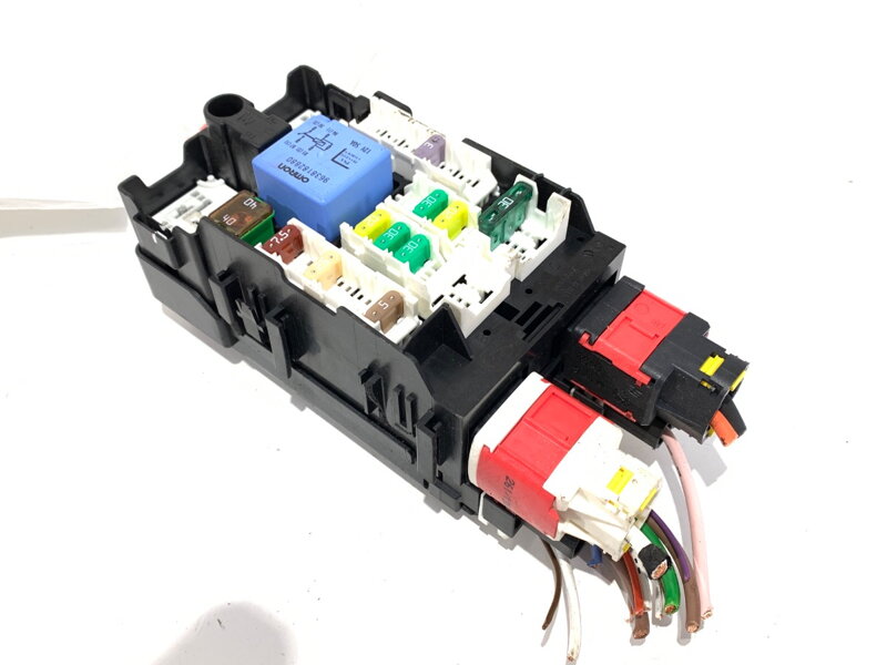 Pojistková skříňka Peugeot 308 II (LB_, LP_, LW_, LH_, L3_) 2013 - 2021 9665492680