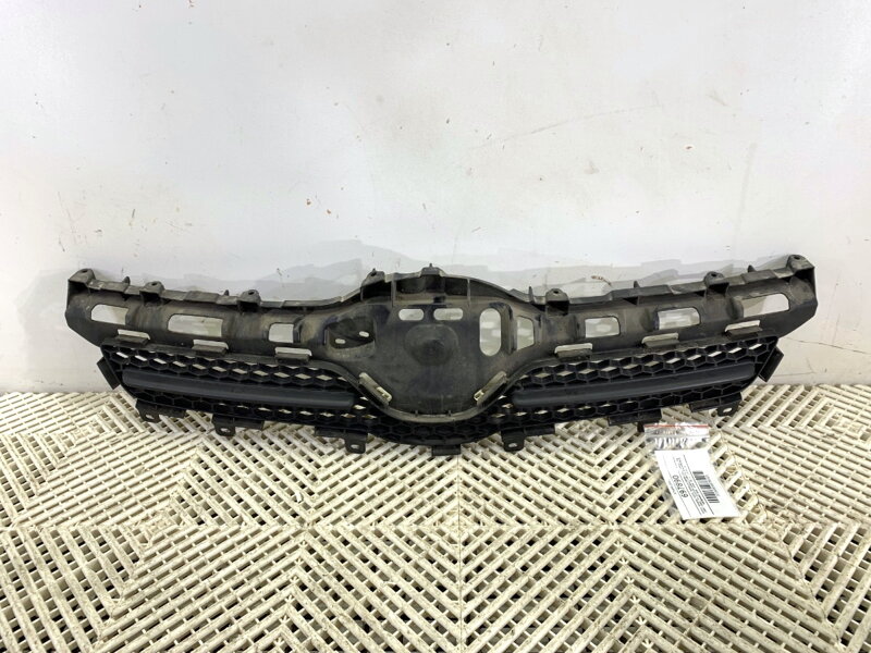 Maska chladiče grill Toyota Corolla Verso (ZER_, ZZE12_, R1_) 2004 - 2009 53111-0F030