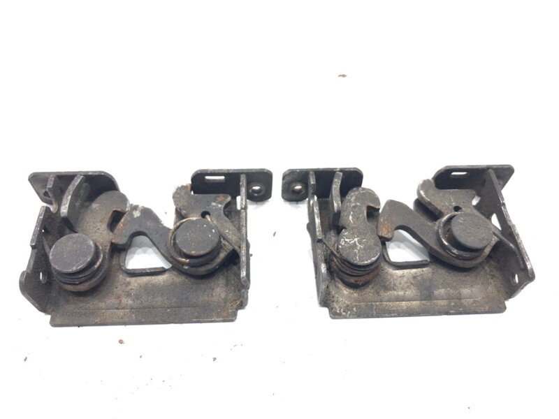 Zámek kapoty přední BMW 5 Touring (E61) 2004 - 2010