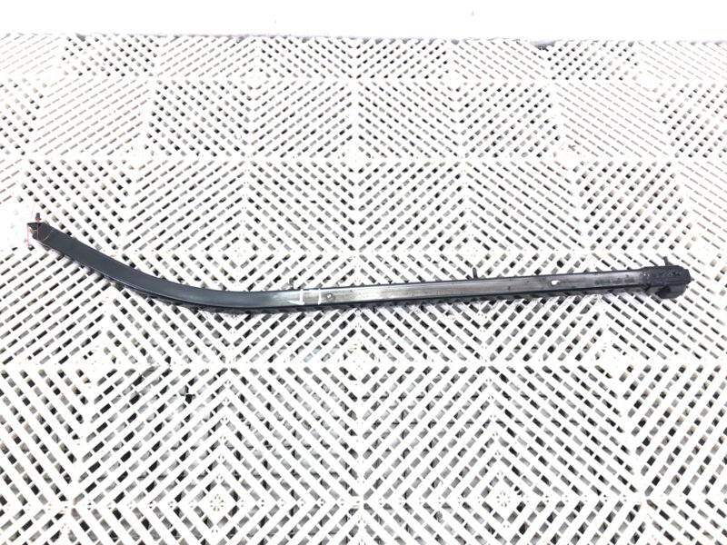 Kolejnice dveře posuvných levá Chrysler Pacifica 2016 - 2022