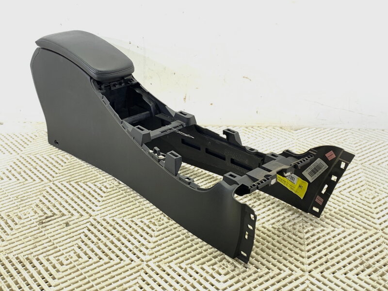 Tunel středový Renault Laguna III (BT0/1) 2007 - 2015